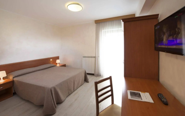Sport Village Hotel & Spa