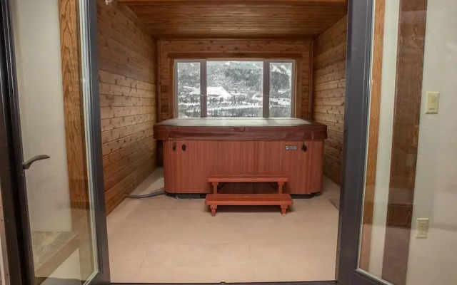 6 Chambertin Townhomes 4 Bedroom Townhouse by RedAwning