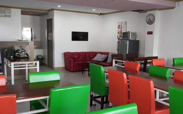 Park Avenue Residence Inn and Suites