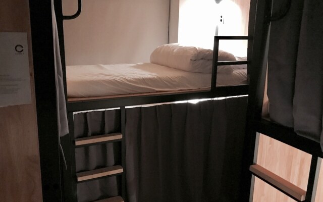 Comet Guesthouse - Hostel