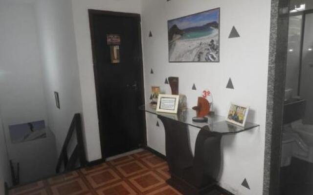 Rio Surf House Hostel e Pousada