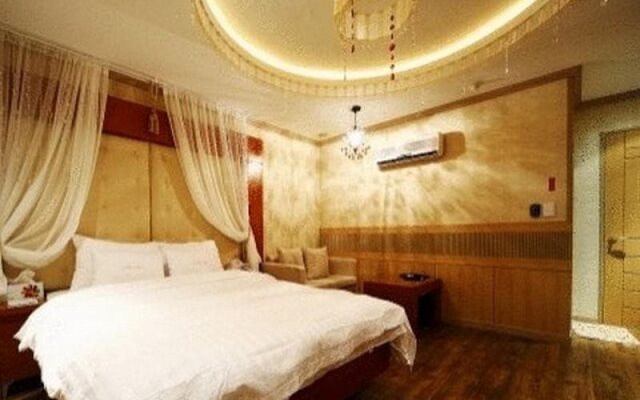 Hotel Lust