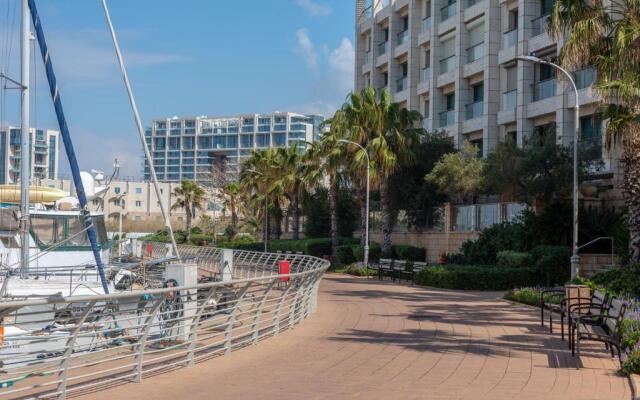 Herzliya Marina Lagoon Apartment