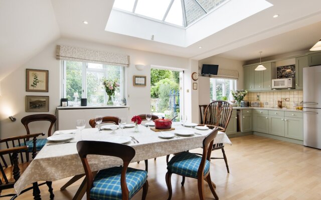 Magnificent Clapham Common Home close to Brixton