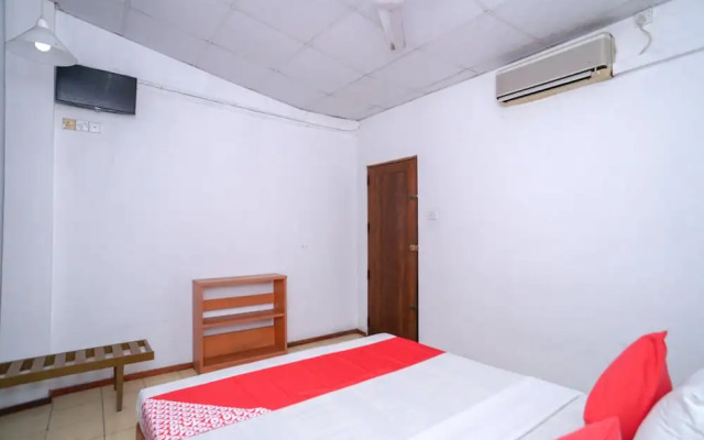 OYO 384 Dilena Beach Resort