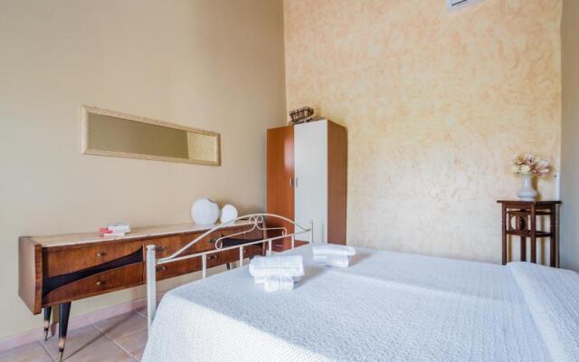 Casa Marianelli, Vendicari area, with pool, parking & wifi