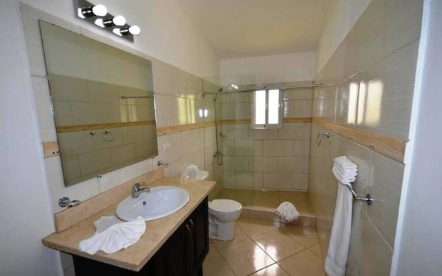 Specially Design 6 Bedroom Villa With King Beds