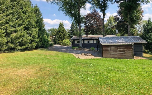 Beautiful Chalet With a Large Garden