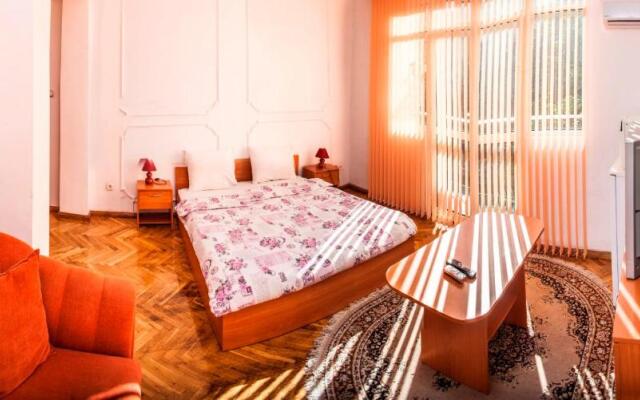 Sofia Apartment in House 8 boulevard Hristo Botev