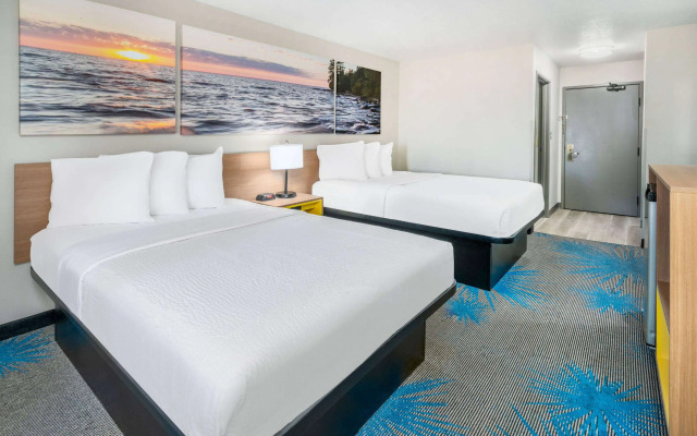 Days Inn by Wyndham Los Lunas