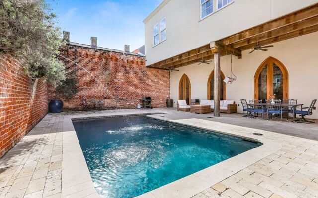 Stunning 5 BR Urban Oasis Downtown NOLA