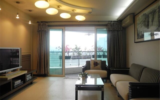 Leyi Family Apartment