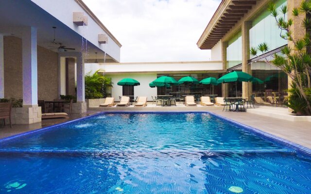 Royal Aqua Luxury Hotel & Spa