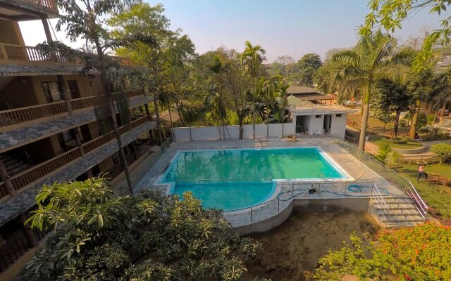 Jungle Safari Lodge
