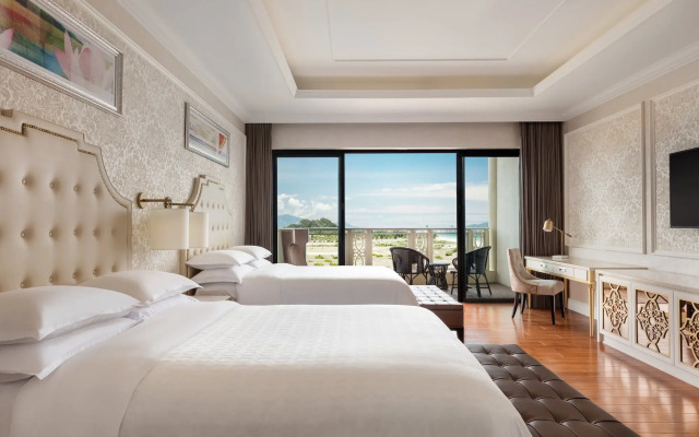 Sheraton Grand Danang Resort & Convention Center