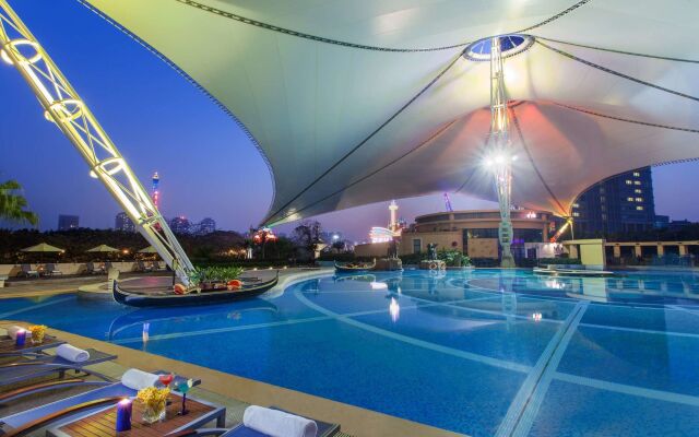 Hotel Indigo Shenzhen Overseas Chinese Town by IHG