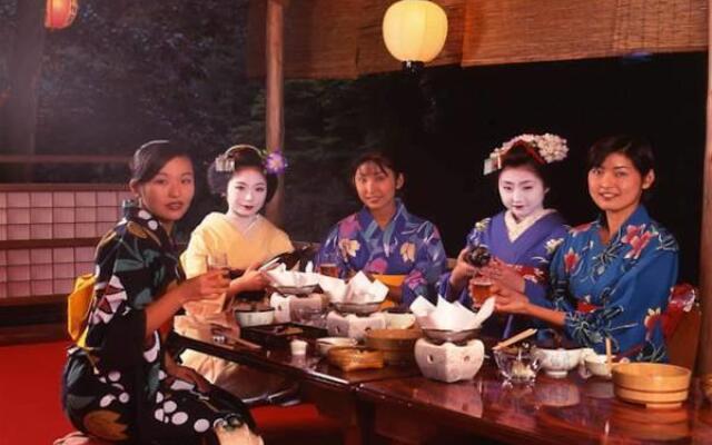 Momijiya Honkan Takao Sansou Ryokan