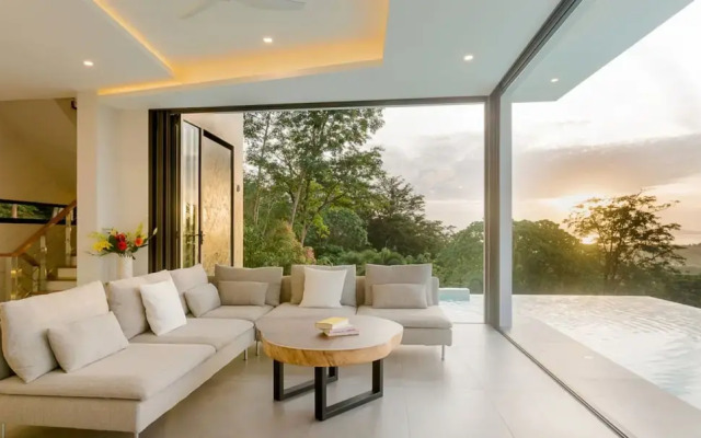 Yamu Hills Panoramic Ocean View 6 Bed Luxury Vila