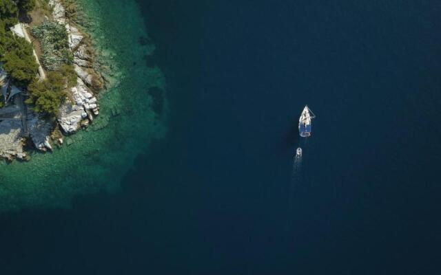 Raphael Skiathos Living-Venetia