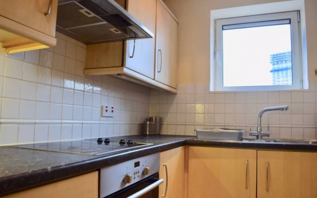 Canary Wharf 2 Bedroom Apartment With Amazing Views