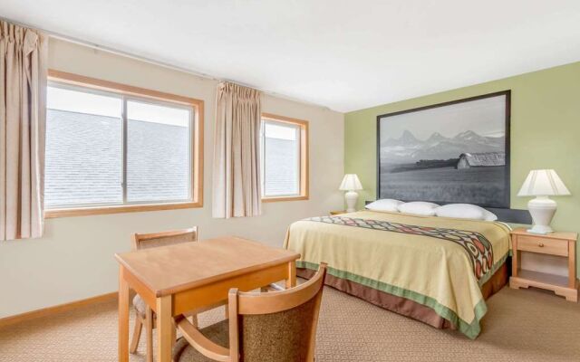 Super 8 by Wyndham Driggs