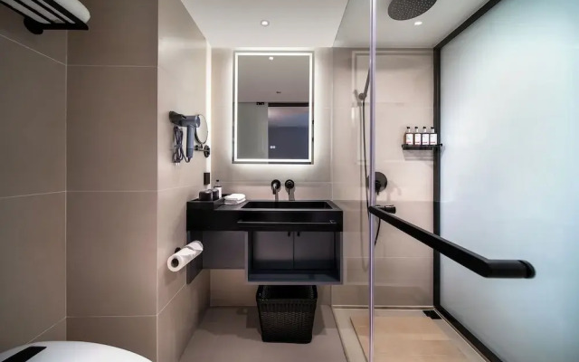 CYBO Station SSAW Shangpin Hotel Luohu Shenzhen