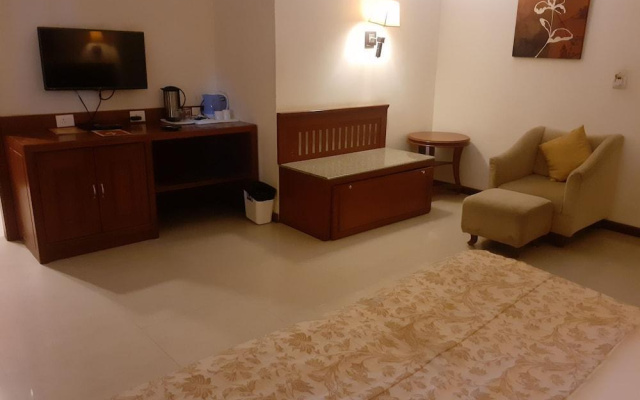Hotel Palanpur Palace – Guest Rooms – Mount Abu