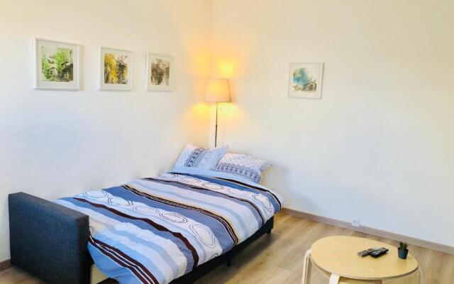 Joli Studio Proche Plage, Vieux Port & Palais Pharo