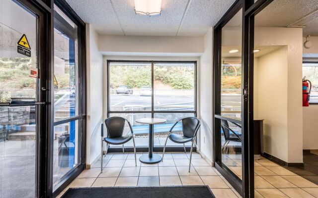 Motel 6 Birmingham, AL