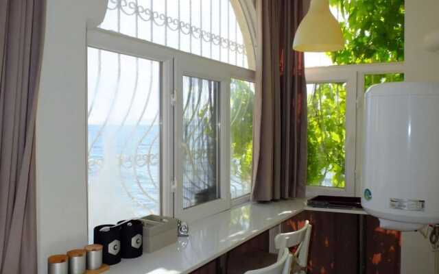 Amazing House With Balcony and Mesmerizing View Right Next to the Sea in Kusadasi