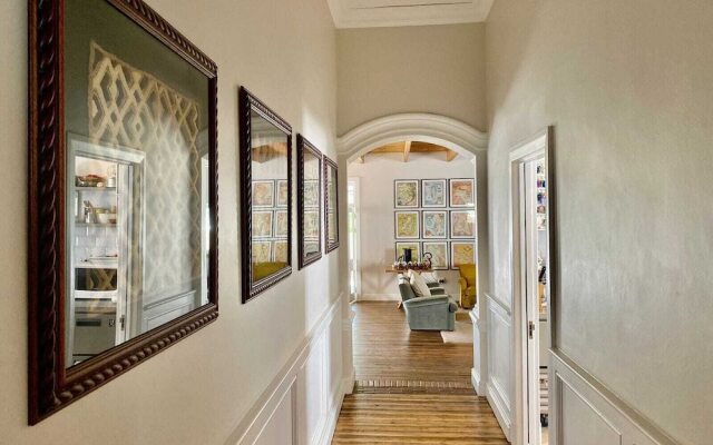 Banhoek Corner Guesthouse