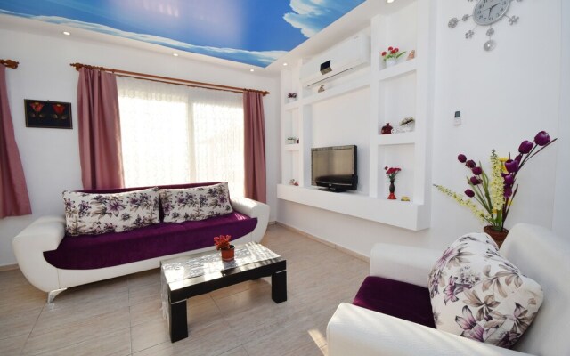 Villa Kumsal by Helaltatilvillari