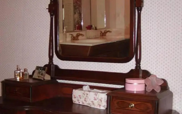 The Inn on the Horse Farm