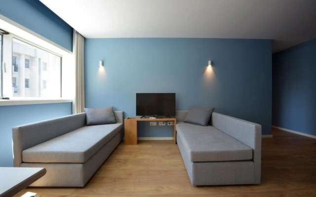 Spot Family Apartments