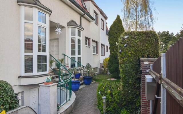 Beautiful Home in Berlin With 2 Bedrooms and Internet