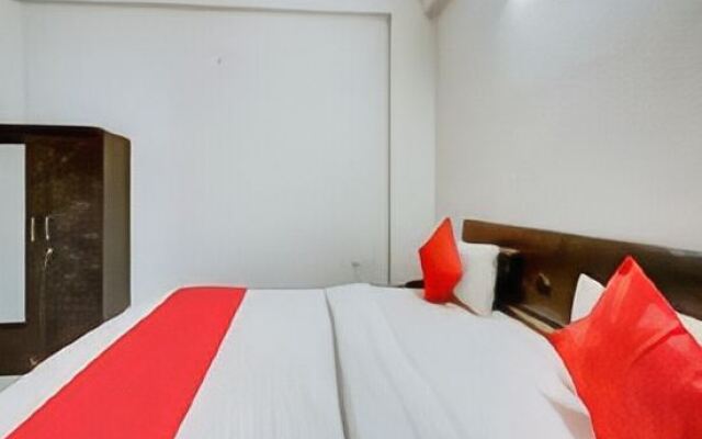 OYO Flagship 75768 Hotel Amaira