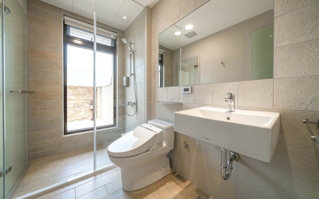 Otis Inn (Certificate No.: 2531, 2541, 2555, 2556)