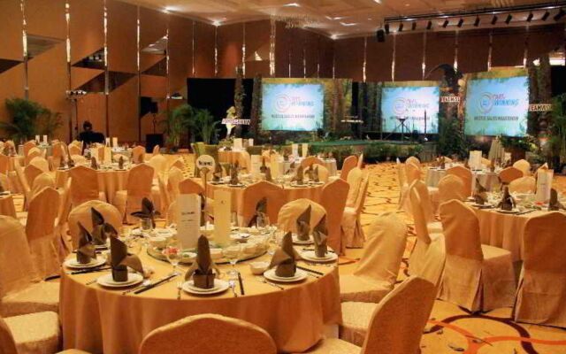 The Zenith Hotel
