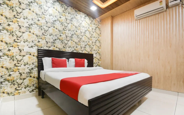 OYO 16515 Hotel Bombay Residency