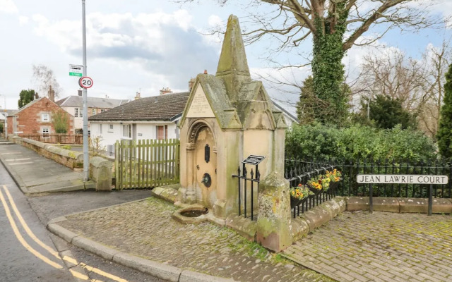 1 Blinkbonny Cottages