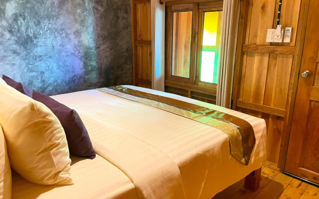 Phi Phi Phu Chalet Resort