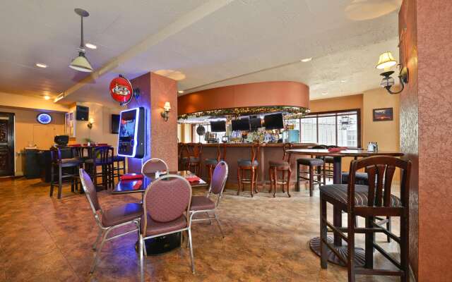 Genetti Hotel, SureStay Collection by Best Western