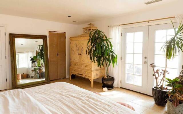 Desert WAY Ranch Oasis Hideaway