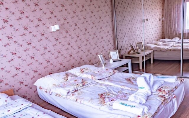 Retro Rooms In Cracow City Centre