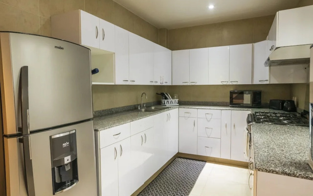 Caravansaro Goldsmith
