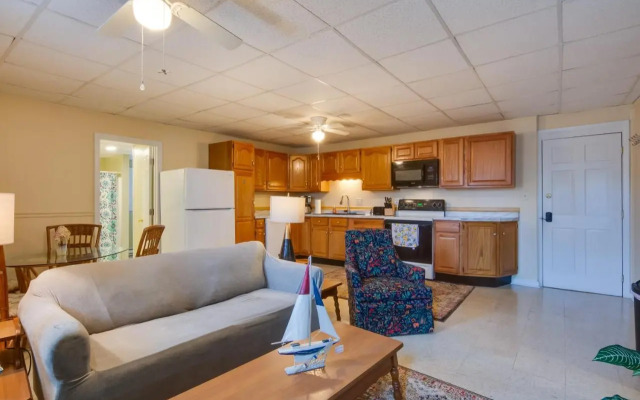 Downtown Mayville Condo: Walk to Chautauqua Lake!