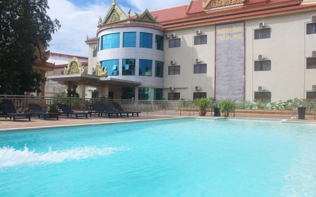 7 Makara Hotel