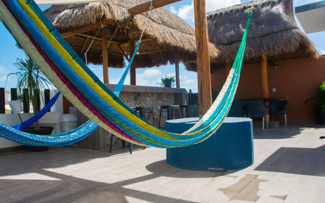 Papaya Apartment by Andiani