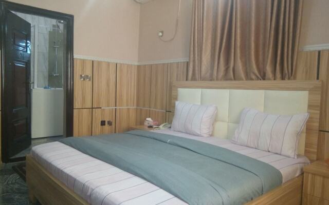 Maidugu Guest Palace Hotel