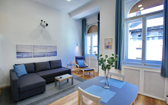 Stylish&spacious studio in the heart of Budapest